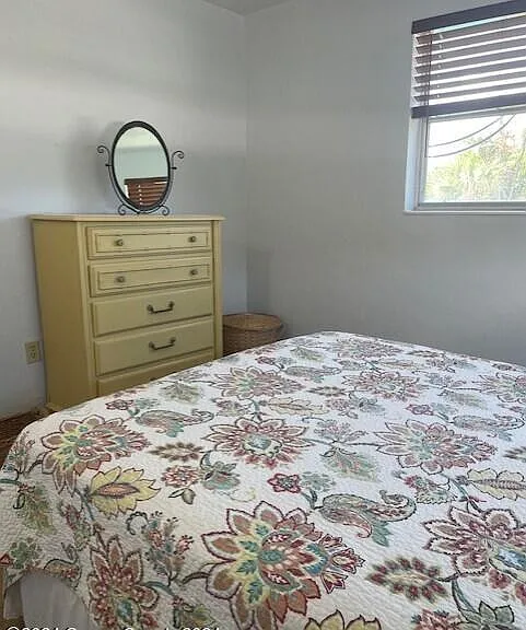 424 Johnson Ave #8 — Photo 5