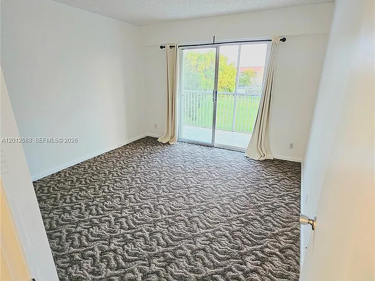 13250 SW 7th Ct #402L — Photo 8