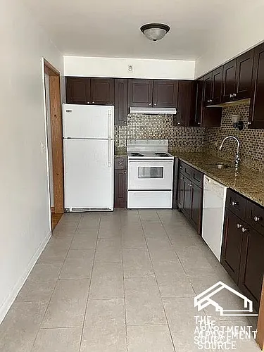 1653 Oakwood Ave Photo 1