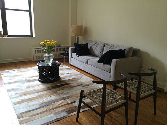 3rd image of 32 W 40th St APT 4F