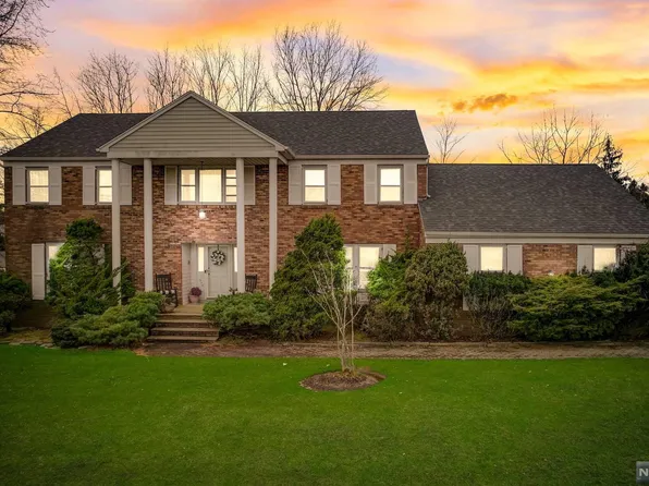 250 Blanche Ave, Harrington Park, NJ 07640