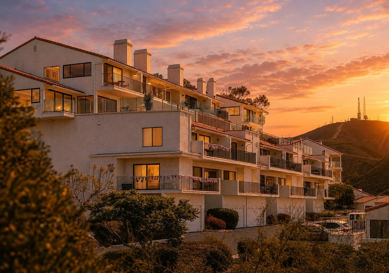 2 Bedroom + 2.5 Bathroom Condo | Seaview Hills | Ventura | Unfurnished — Photo 1