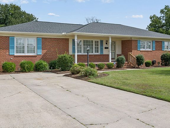 2nd image of 4163 Edgewood Drive