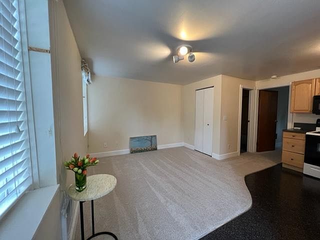 2nd image of 302 SE Harlow Ave #2