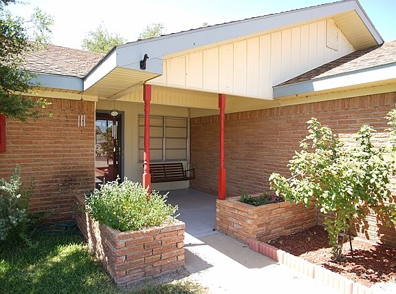 2nd image of 3715 Humble Ave