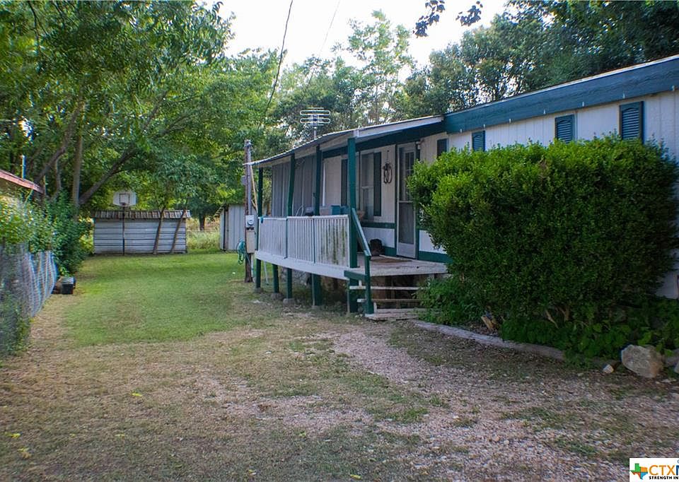 1st image of 305 Salado Plaza Dr
