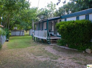 305 Salado Plaza Dr, Salado, TX 76571