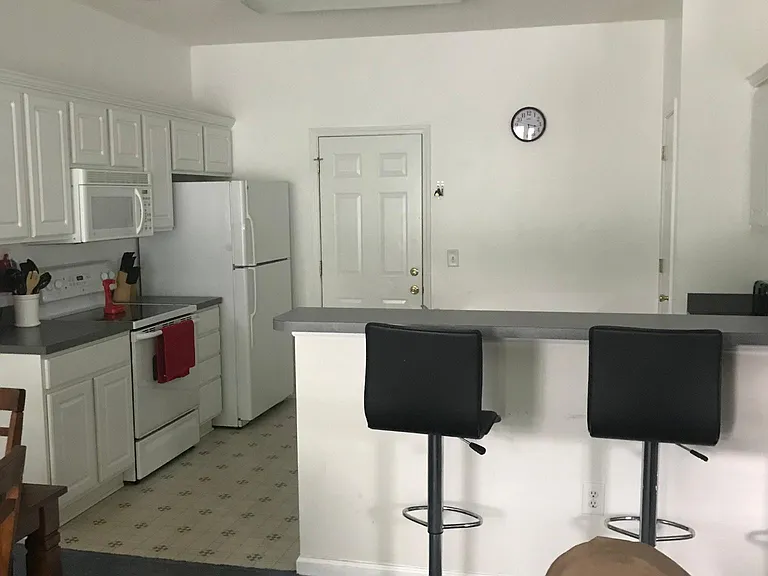 4355 River Gate Ln #B — Photo 7