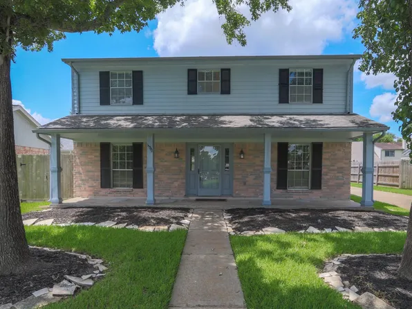 15222 Kelbrook Dr, Houston, TX 77062