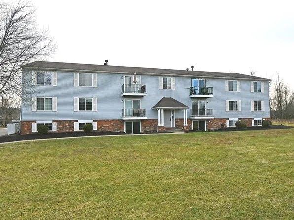 1642 Jefferson Ridge Dr, Clairton, PA 15025