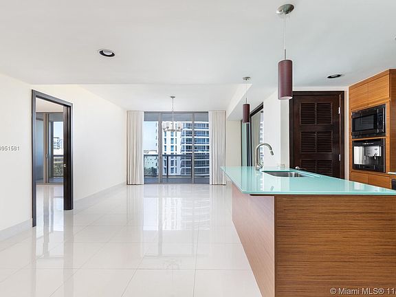 5th image of 5875 Collins Ave APT 905