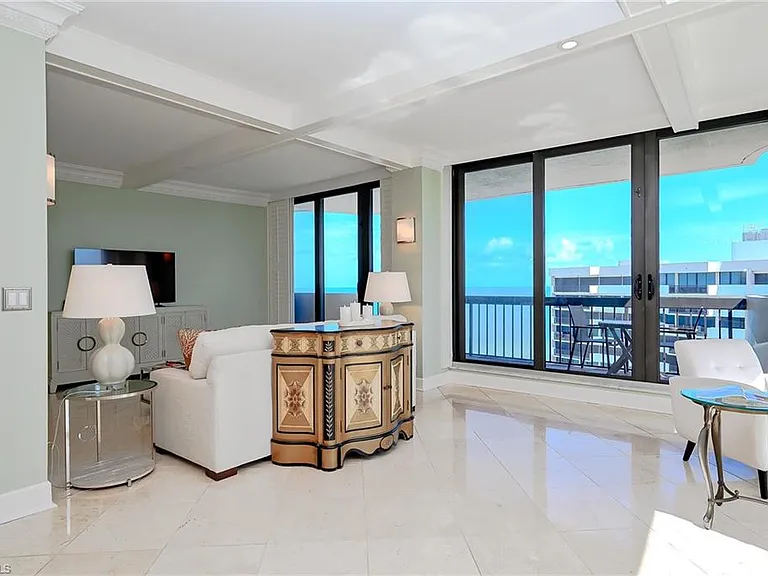 4001 Gulf Shore Blvd N #Penthouse 8 — Photo 7