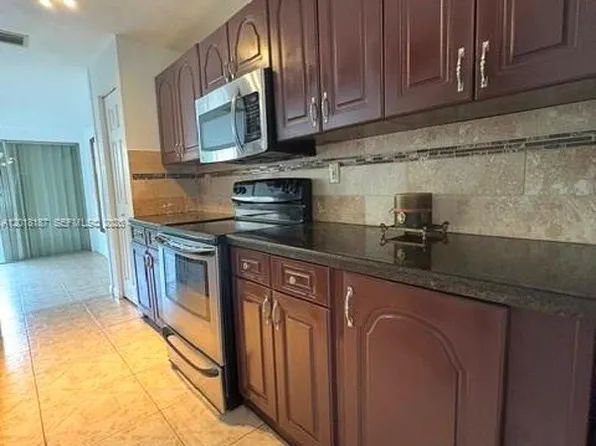 835 NW 81st Way #5, Fort Lauderdale, FL 33324