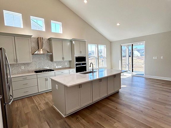 3rd image of 35015 Black Walnut Dr