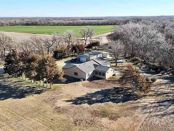 2nd image of 1064 E Lapsley Rd