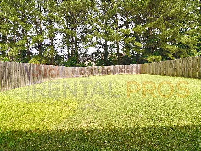 2214 Arabella St — Photo 24