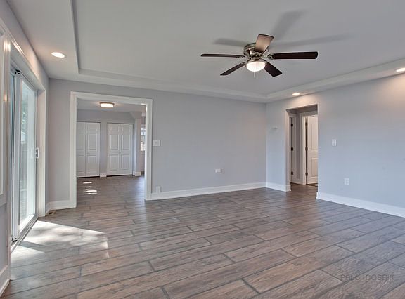 5th image of 33660 N Lake Shore Dr