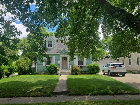 609 11th St S, Benson, MN 56215