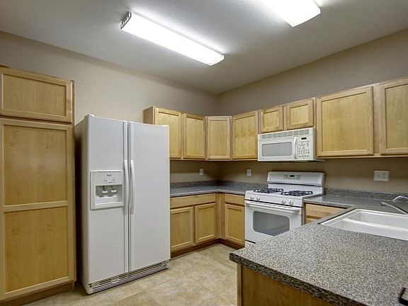 4th image of 2101 Jade Creek St Unit 103
