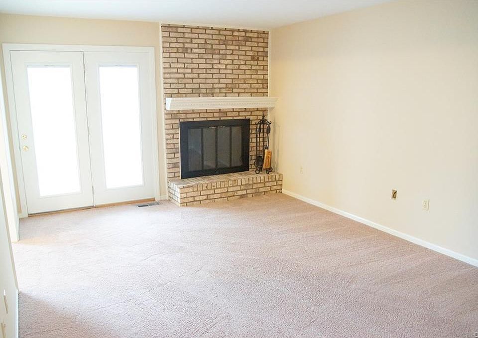 1st image of 984 Patriot Square Dr