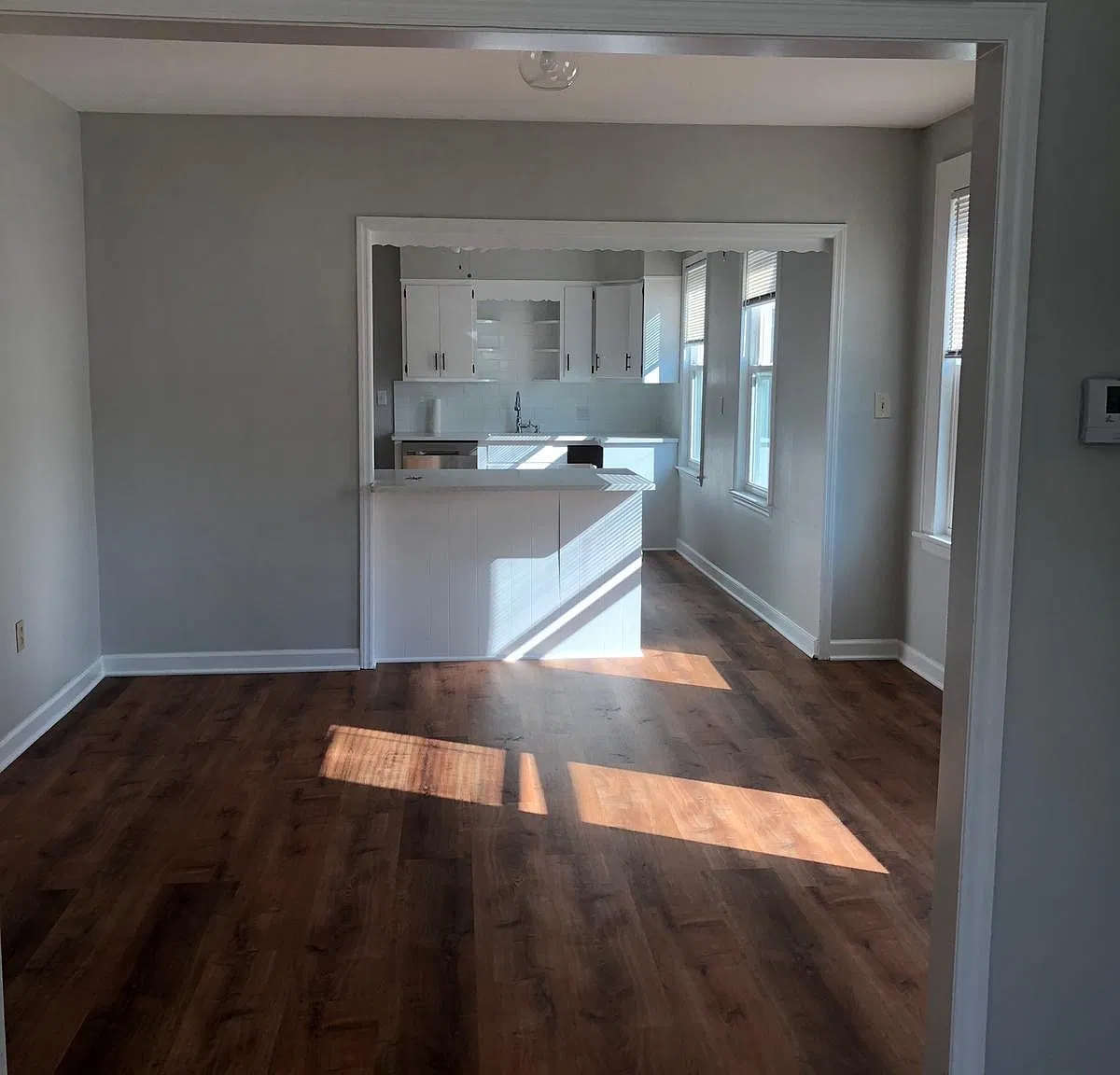 4 bed, 2.0 bath, 1800 sqft, $3,200 — Photo 3