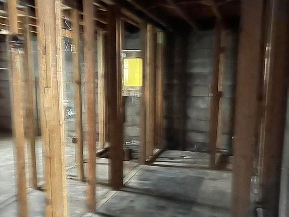 5th image of 5928 Dakota Ave