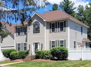 61 Tyng Rd, Tyngsboro, MA 01879