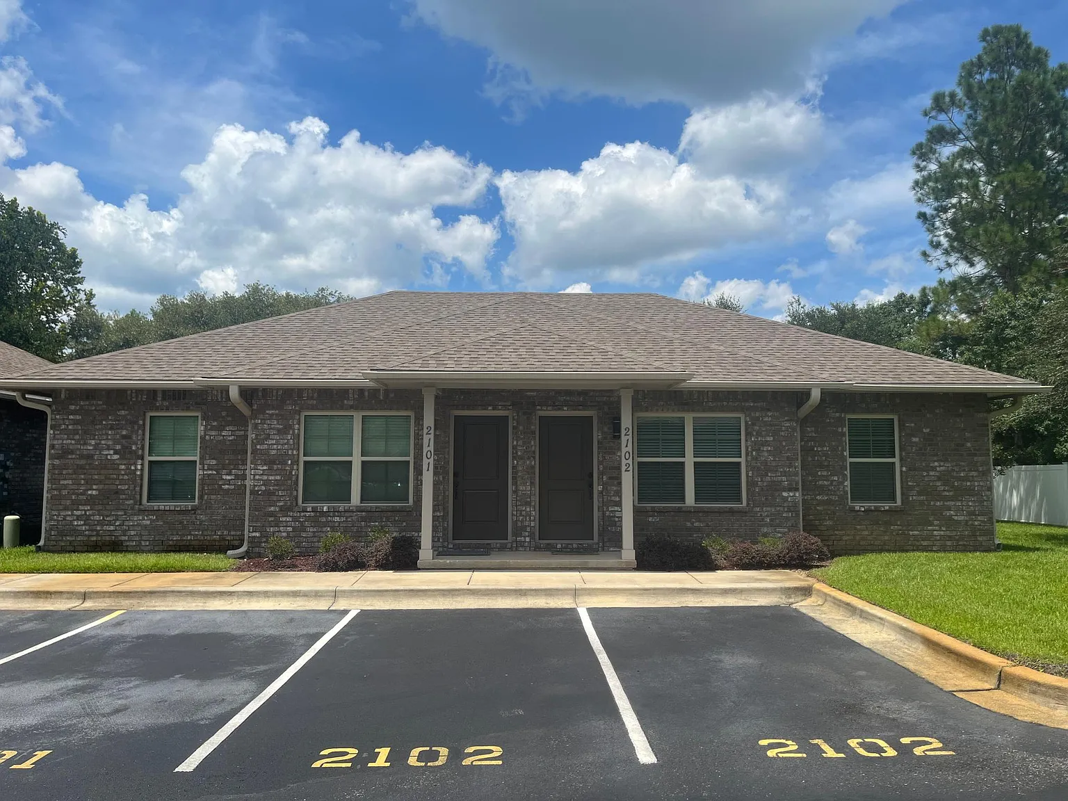 2 bed, 880 sqft, $1,525 — Photo 4