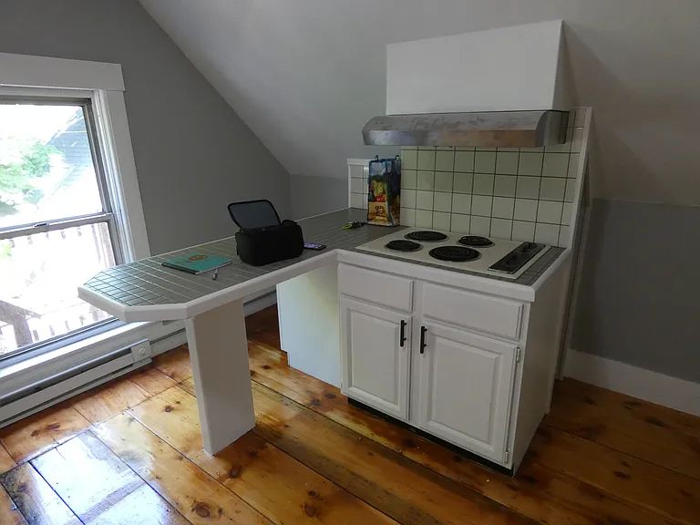 94 Maple St #3 — Photo 12