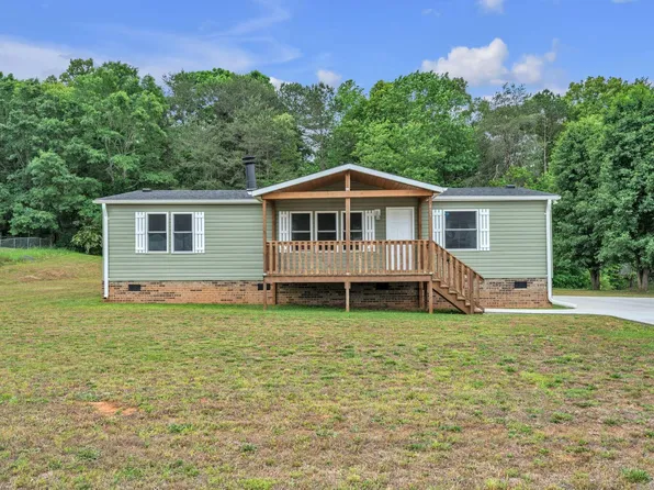423 Valleybrook Ln, Greer, SC 29651