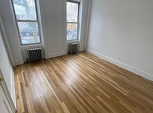 1861 Harman St #1F, Ridgewood, NY 11385