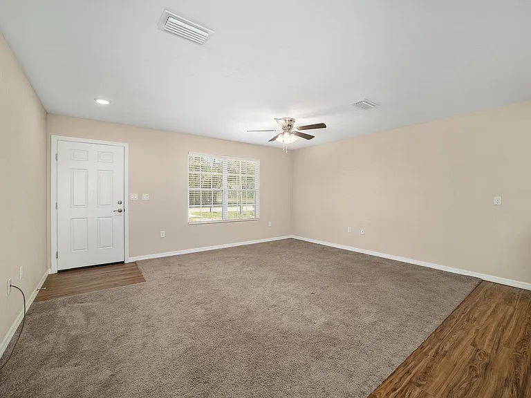 23935 NE 118th Ave — Photo 12