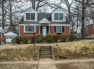 913 Olmstead Rd, Pikesville, MD 21208