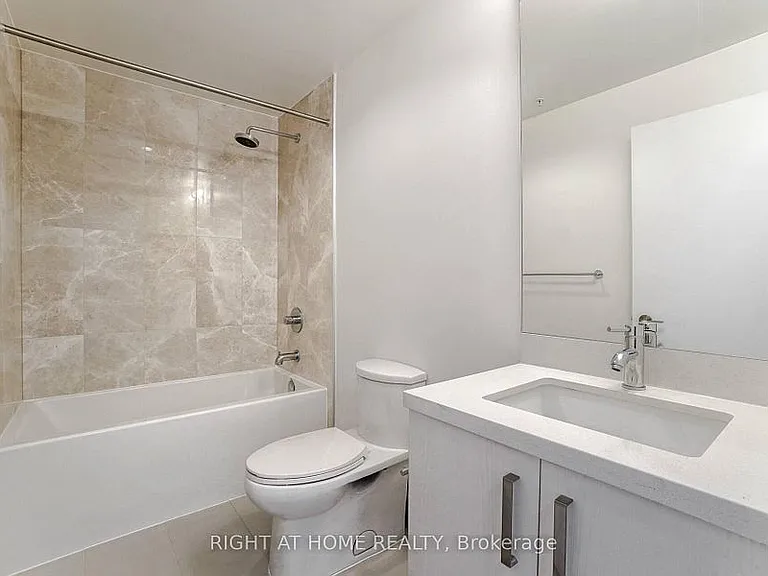 120 Bayview Ave #N821 — Photo 45