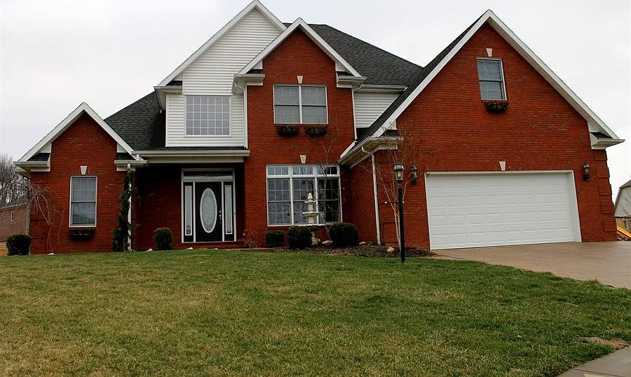 1st image of 915 Saint Francis Ct