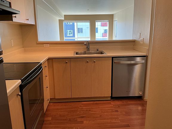 5th image of 2824 Grand Ave Unit A305