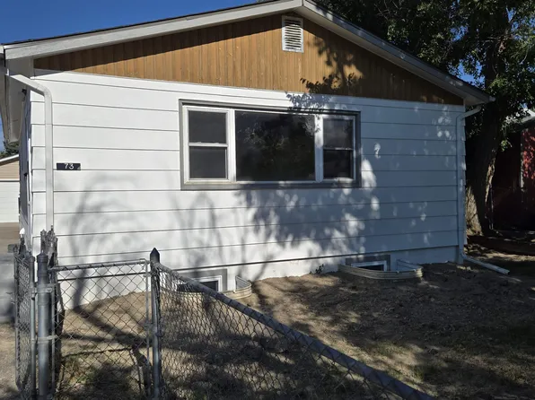 73 N 5th Ave, Mills, WY 82604