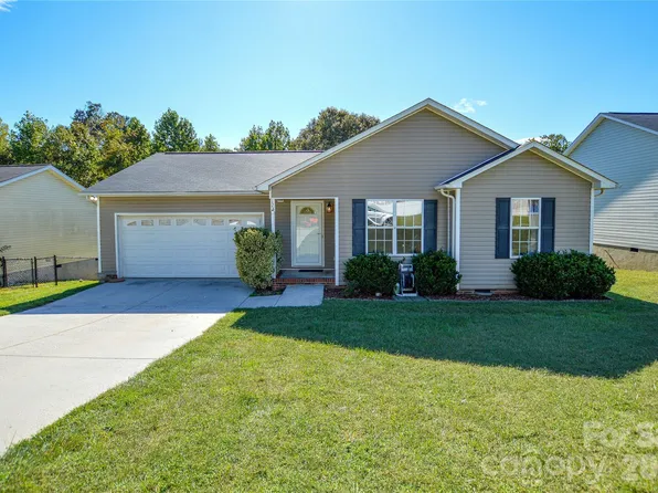 175 Alexander Heritage Dr #61, Hickory, NC 28601