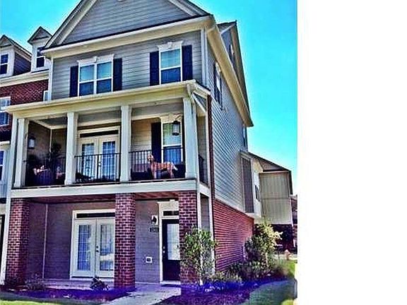 Exterior: Covered Front Porch