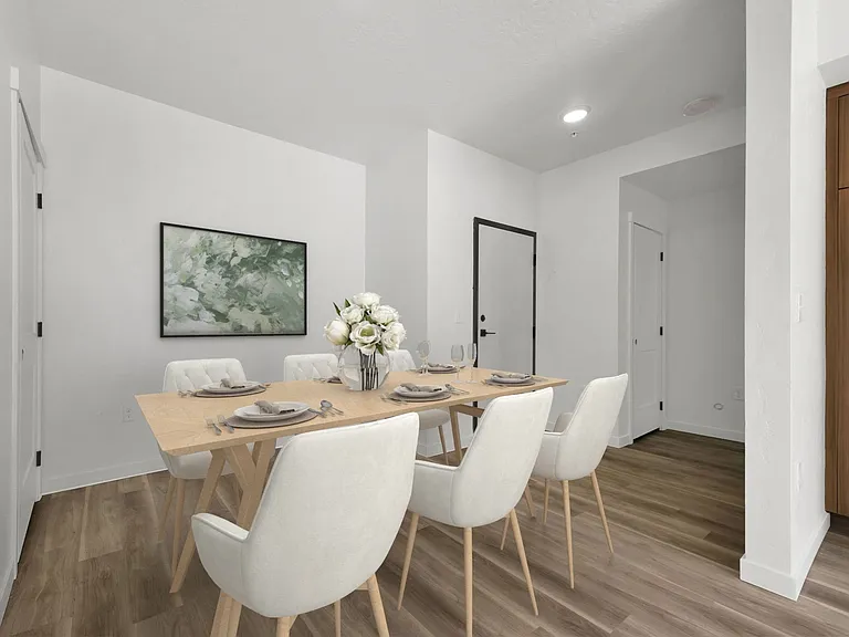 Veazey Park Apartments — Photo 22