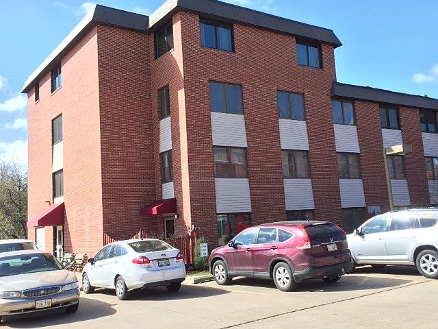 1st image of 1540 B Cotner Blvd