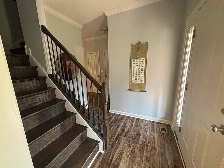 16209 Round Hill Rd — Photo 6