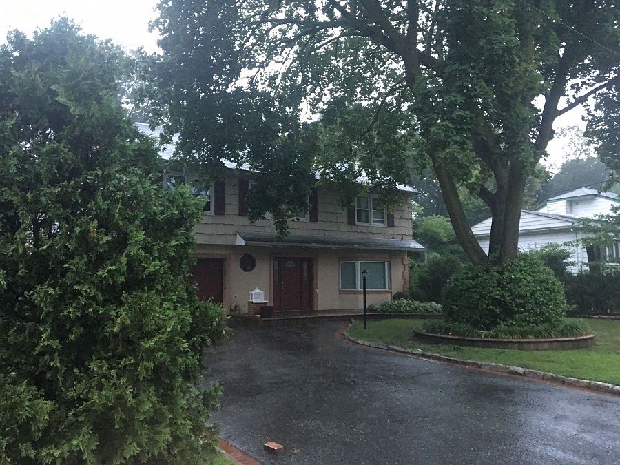 2nd image of 731 Franklin St