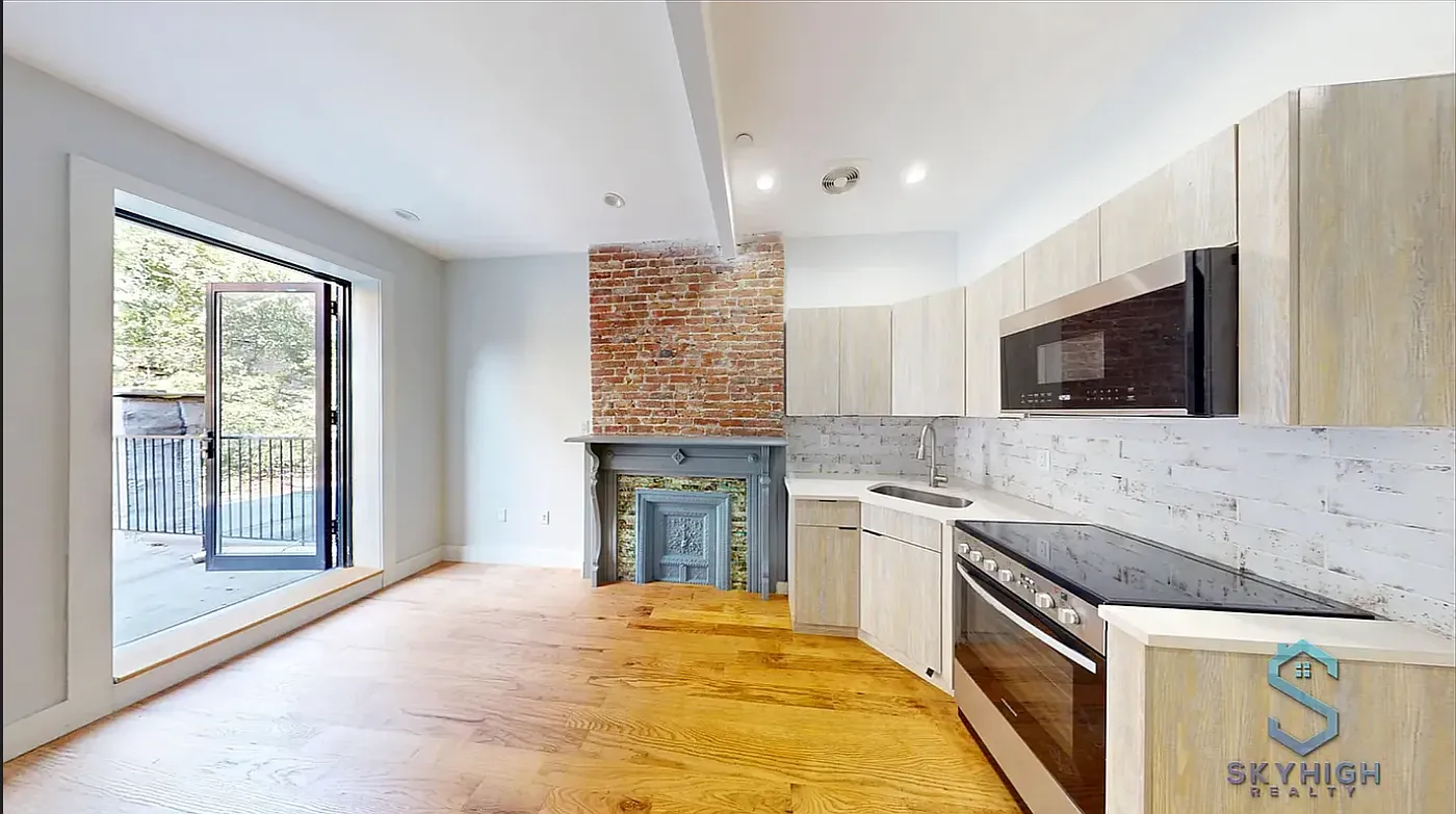 1167 Dean Street — Photo 1