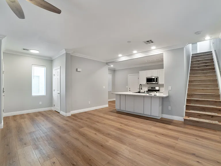 245 Wilted Jasmine Ct — Photo 3