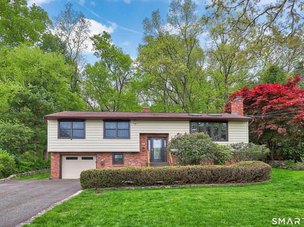123 Evelyn Drive, Naugatuck, CT 06770