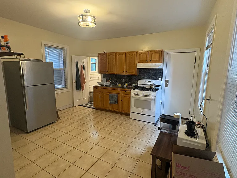 237 Tremont St — Photo 18
