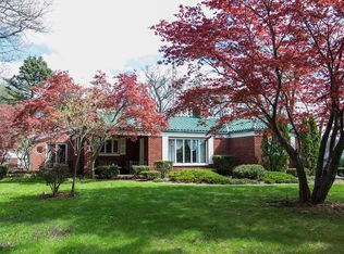 2563 W Glenlord Rd, Stevensville, MI 49127