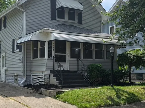 1899 16th St SW, Akron, OH 44314