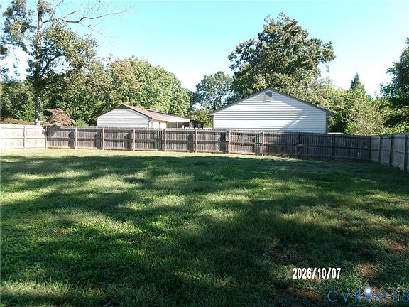 3rd image of 4605 Monaco Dr